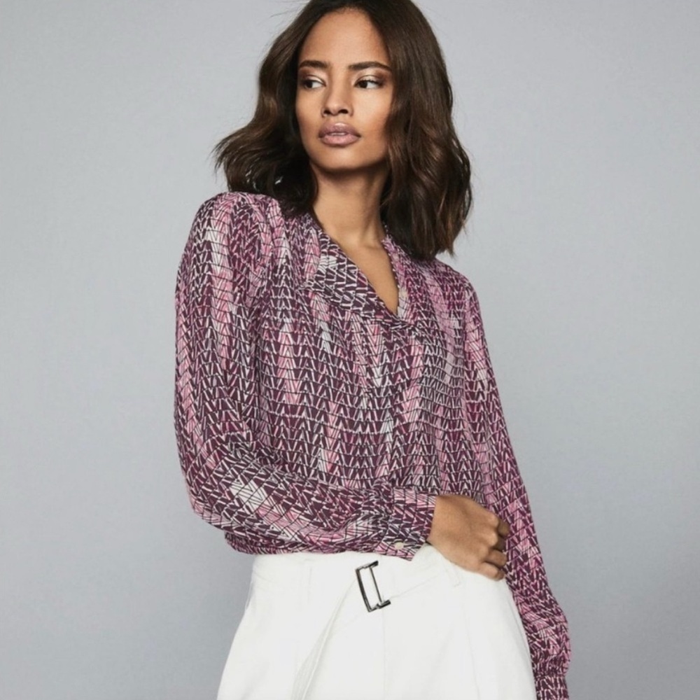 Reiss Peyton Weave Print Blouse Long Sleeve Berry Size 4
EUC